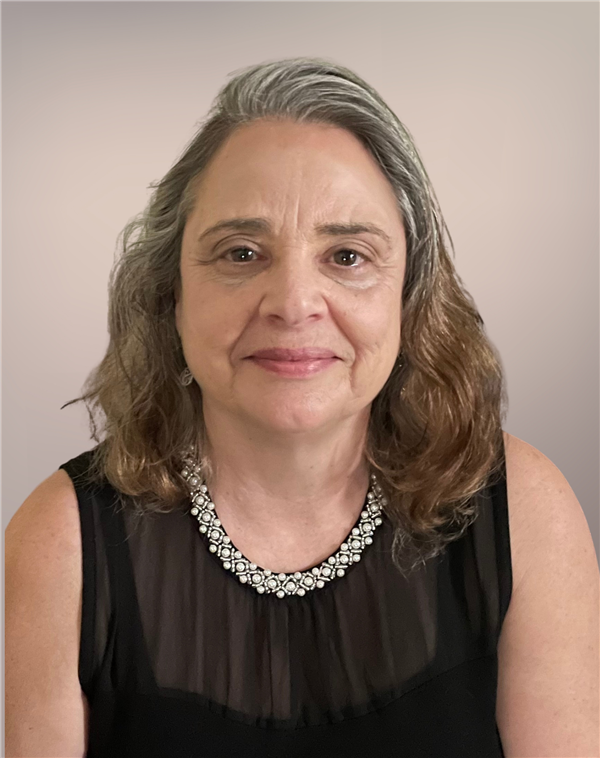  Tracey Farmer, Board Member